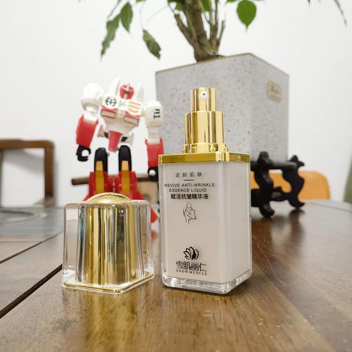 40岁以上护肤品该怎么选？-图2