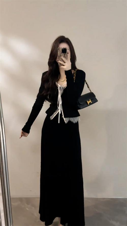 2025流行女装怎么搭？有哪些新趋势？-图3