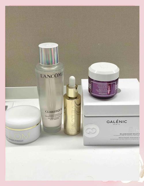 22岁护肤怎么选？基础保湿还是抗初老？-图3