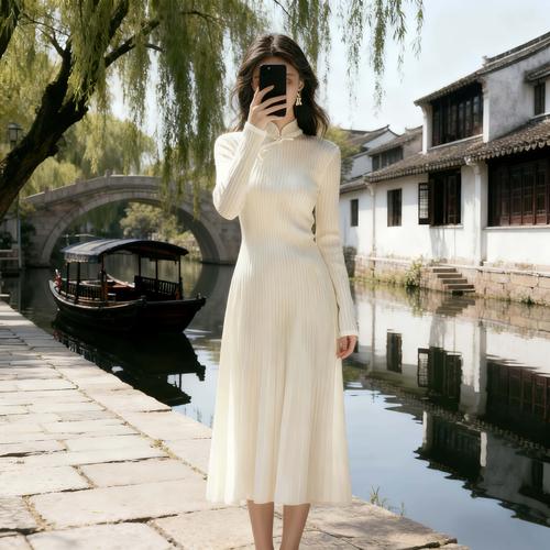 2025秋冬女装新款有哪些流行趋势？-图3