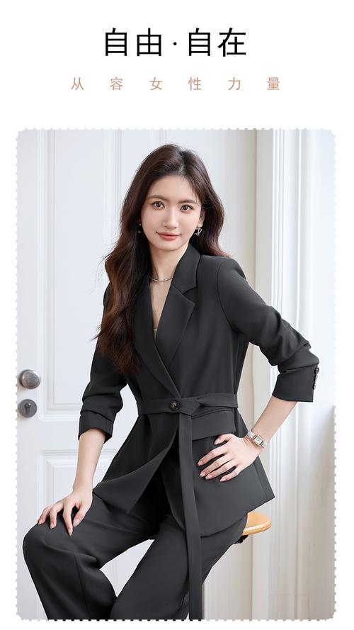 2025女装职业套装，新款有哪些亮点？-图1