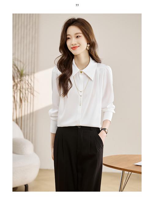 2025春季女装黑衬衫怎么选？-图1