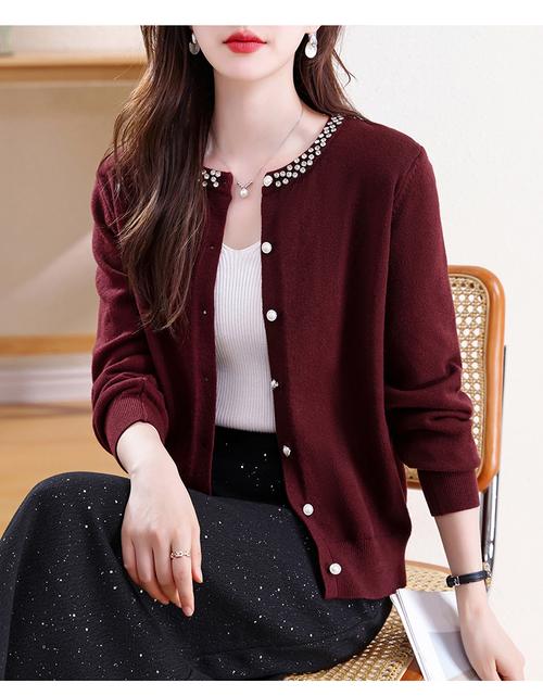 新款女装maoyi，时尚元素如何搭配？-图2