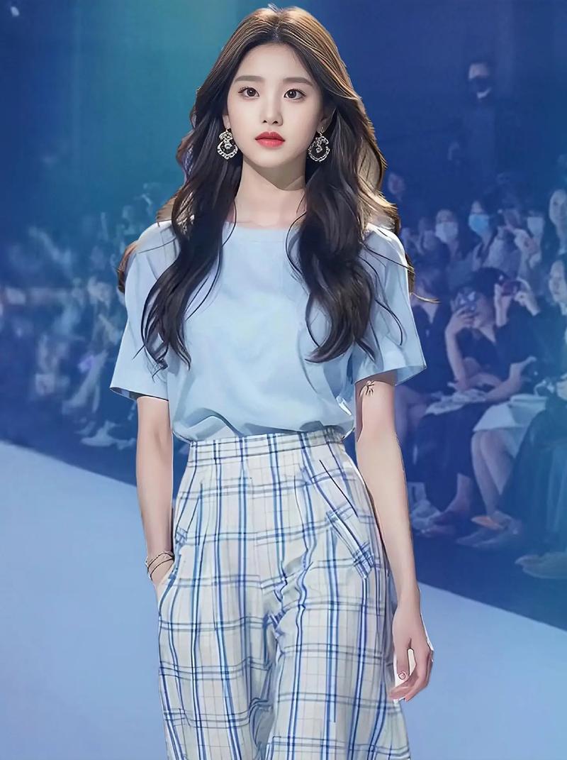 女装时尚搭配图，如何搭出高级感？-图3