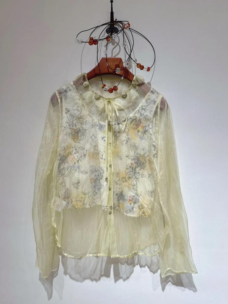 2025春款女装，设计灵感从哪来？-图1