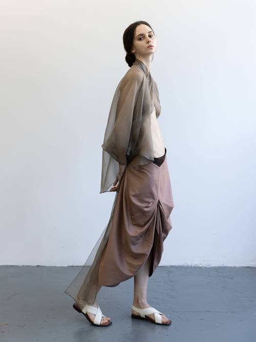 Poesia女装，如何定义设计师的诗意？-图3