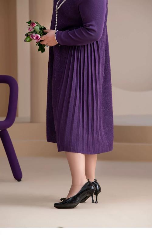 2025冬季连衣裙怎么选才时髦？-图2