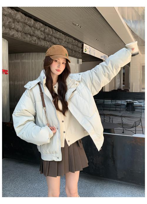 2025冬装新款女装有哪些流行趋势？-图1