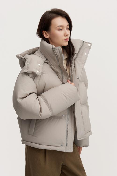 欧时力2025冬装有哪些新设计亮点？-图3