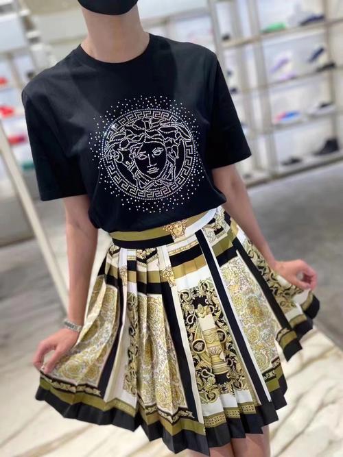 versace经典女装-图1