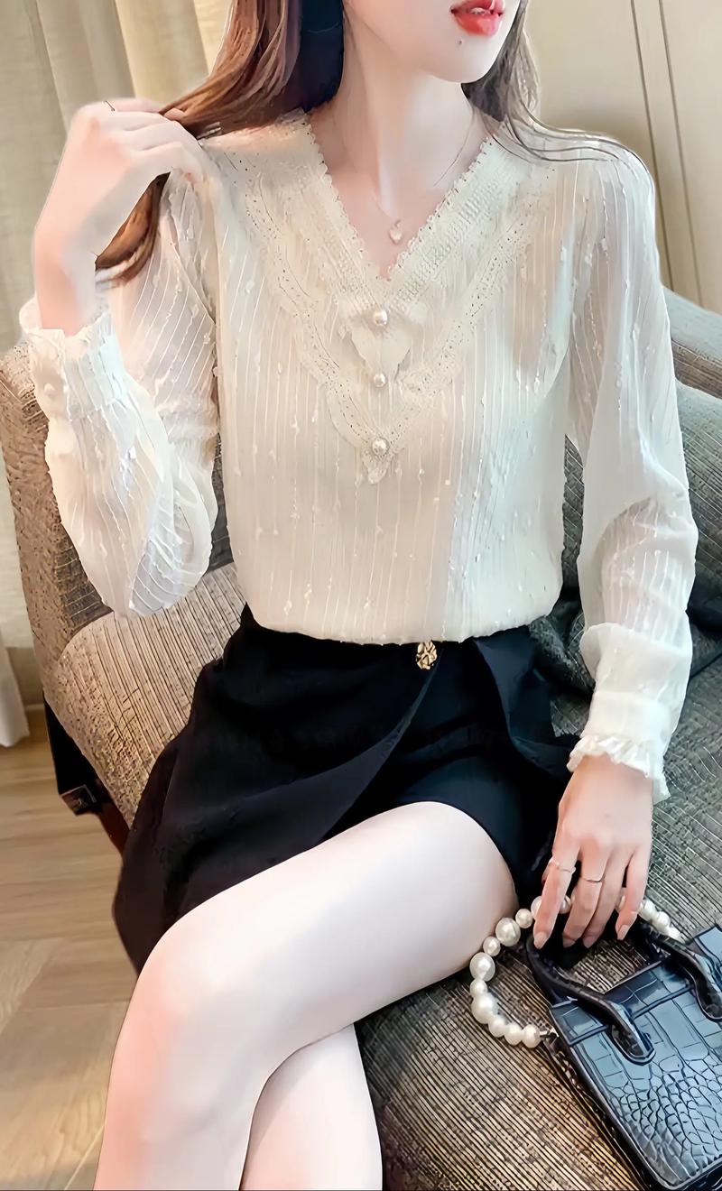 淘宝女装打底衫怎么选才显瘦百搭？-图1