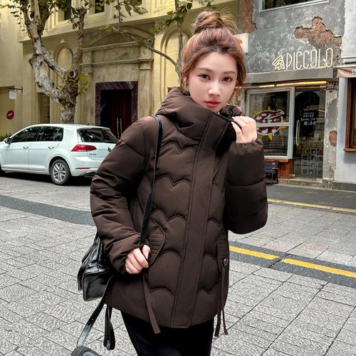 韩版女装羽绒棉服外套怎么选？-图2