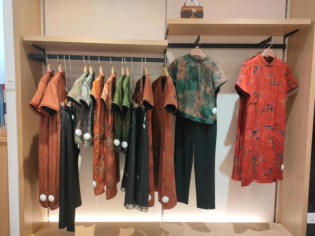 真丝女装有哪几个品牌-图2