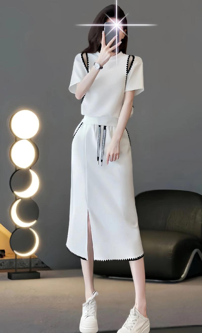 名媛简约女装，如何打造高级感？-图2