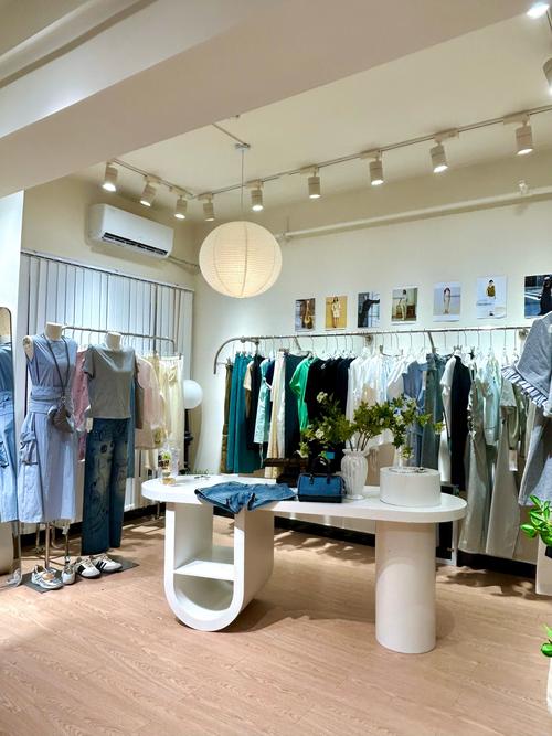 初入职场的女装店，该怎么选才合适？-图1