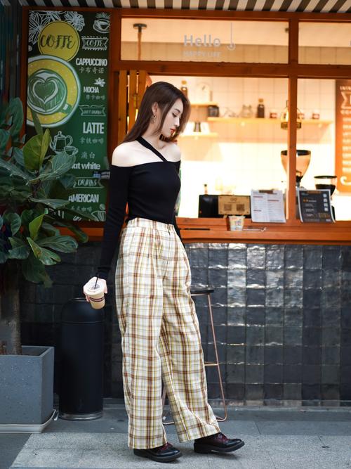 潮流酷气质女装怎么搭才出彩？-图3