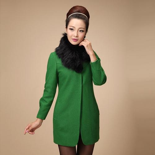 长青绿冬季外套，怎么搭才显白显气质？-图1