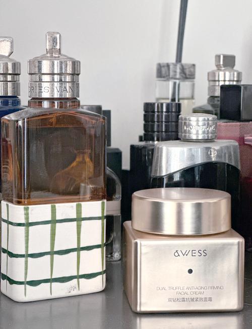 30岁油皮选什么护肤品？控油抗老怎么兼顾？-图1