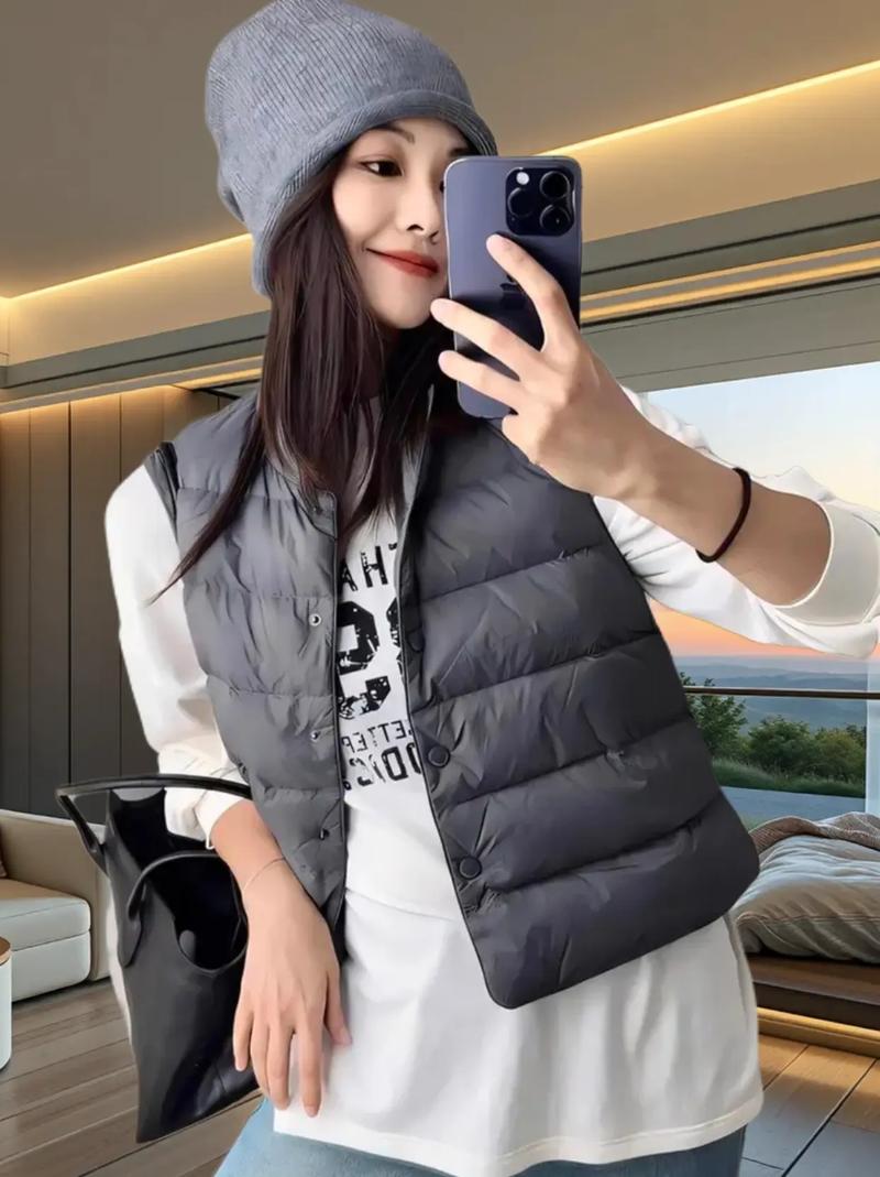 轻薄羽绒服马甲怎么选才显瘦暖?-图1 轻薄羽绒服马甲怎么选才显瘦暖?-图1