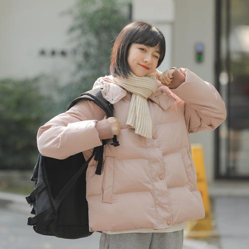 韩版冬装女装怎么搭才可爱？-图2