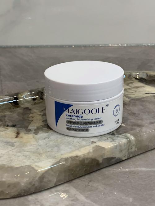 敏感干皮用什么护肤品合适？-图2