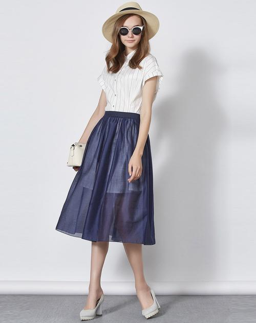 条纹时尚女装图片大全-图3