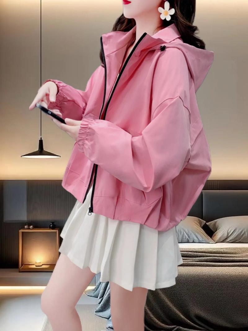 带帽女装外套，时尚与实用如何平衡？-图2