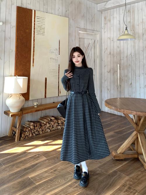 2025下装女装淘宝趋势是什么？-图1