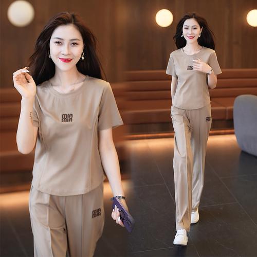 淘宝夏季女装套装,如何选显瘦又时髦?-图2 淘宝夏季女装套装,如何选显瘦又时髦?-图2