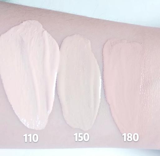 露华浓祛痘粉底液味道刺鼻吗？-图3