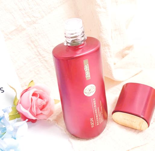 20岁护肤怎么选？基础保湿还是功效型？-图2