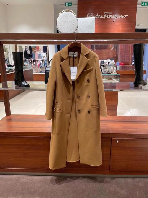 菲格拉慕女装价位多少？看完这篇价格解析你就懂了-图2