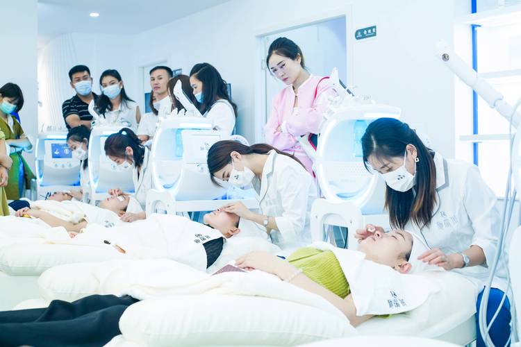 如何选到好的美容护肤培训学校？-图1