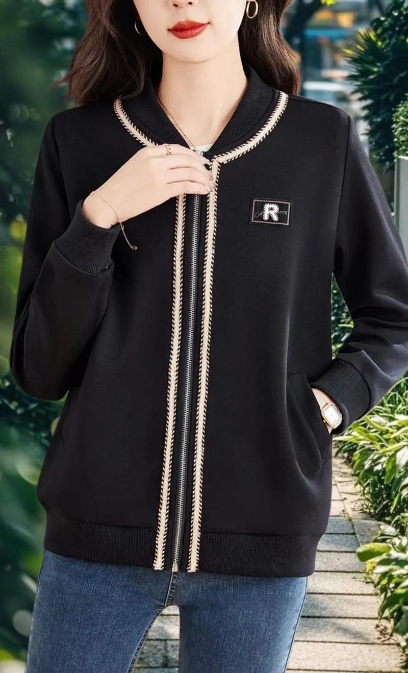 中年春季高当女装外套，如何选更显气质？-图3