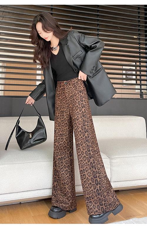 鹿皮宽松加长休闲女装，显瘦百搭吗？-图1