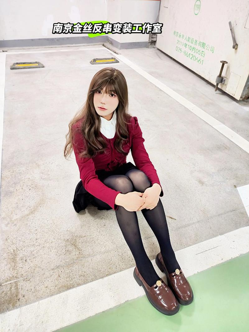 韩国男子组合为何热衷扮女装？-图3