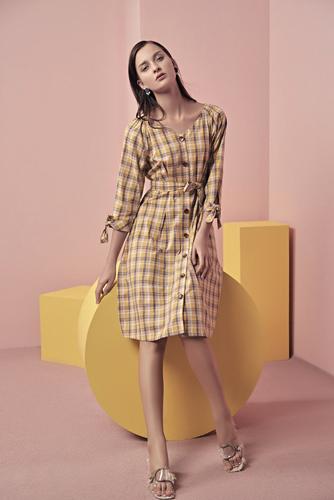 慕拉女装官网2025有哪些新设计?-图2 慕拉女装官网2025有哪些新设计?-图2