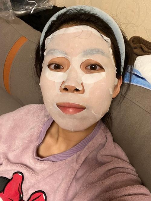 护肤品抹脸粘腻怎么办？-图2