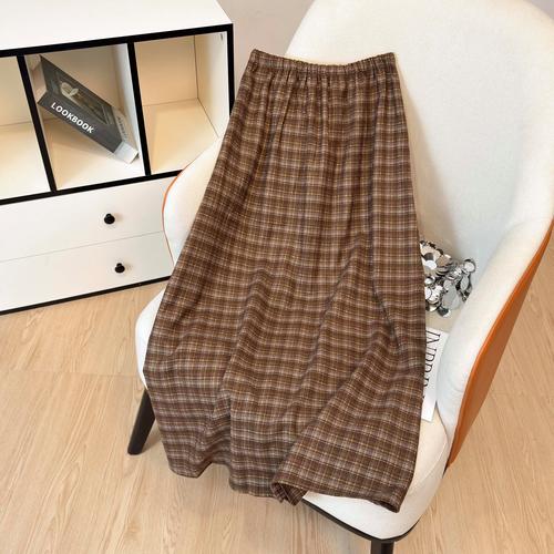 2025秋款女装裙,流行趋势如何?-图2 2025秋款女装裙,流行趋势如何?-图2