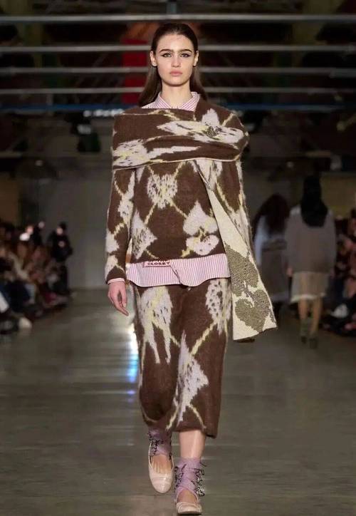 2025女装趋势有哪些新风向?-图2 2025女装趋势有哪些新风向?-图2