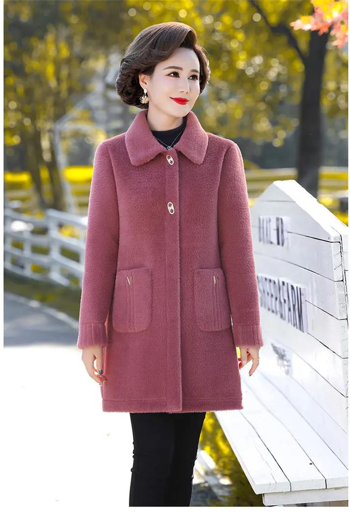 中年冬装女装上衣有哪些流行款?-图1 中年冬装女装上衣有哪些流行款?-图1