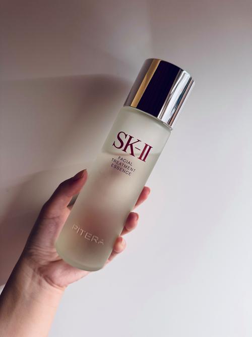 女生护肤品怎么选?有哪些必备款?-图1 女生护肤品怎么选?有哪些必备款?-图1