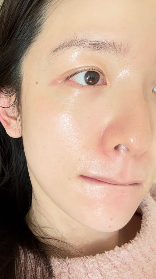 护肤品用后脸发黄是为何？-图3