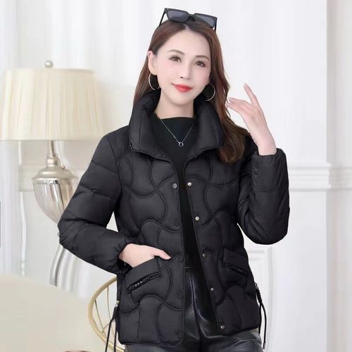 冬季韩版中年外套选款有何讲究？-图2