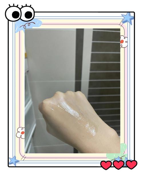 护肤品擦后粘粘的是正常现象吗?-图3 护肤品擦后粘粘的是正常现象吗?-图3