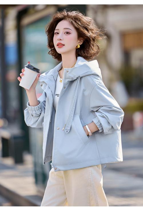 2025春女装流行趋势是什么？-图3