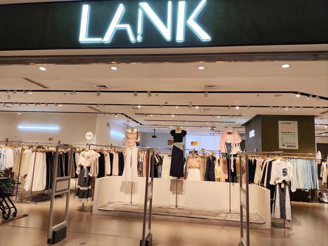 有哪些好看又平价的韩国女装品牌?-图2 有哪些好看又平价的韩国女装品牌?-图2