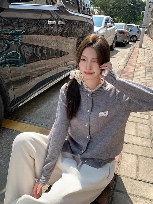 秋天韩版女装图片有哪些流行款?-图3 秋天韩版女装图片有哪些流行款?-图3