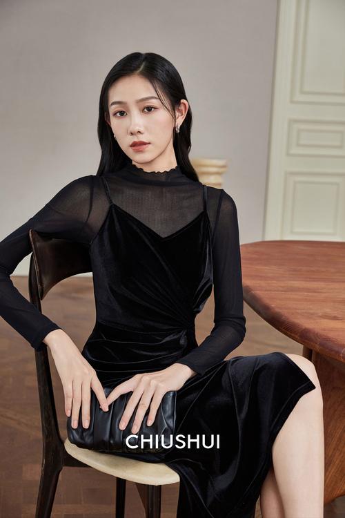 正品秋水伊人女装专柜,正品怎么辨?-图2 正品秋水伊人女装专柜,正品怎么辨?-图2