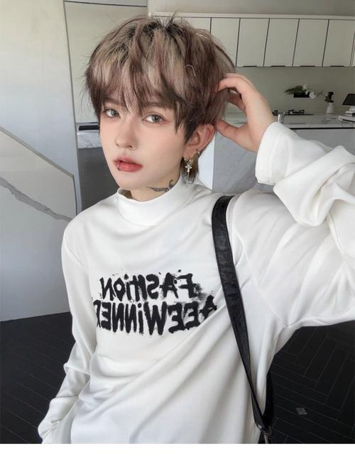 男生女装图片,哪些款式好看?-图2 男生女装图片,哪些款式好看?-图2